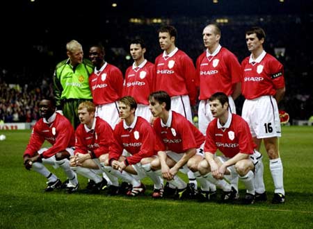 乎同时撞线 乎同时撞线